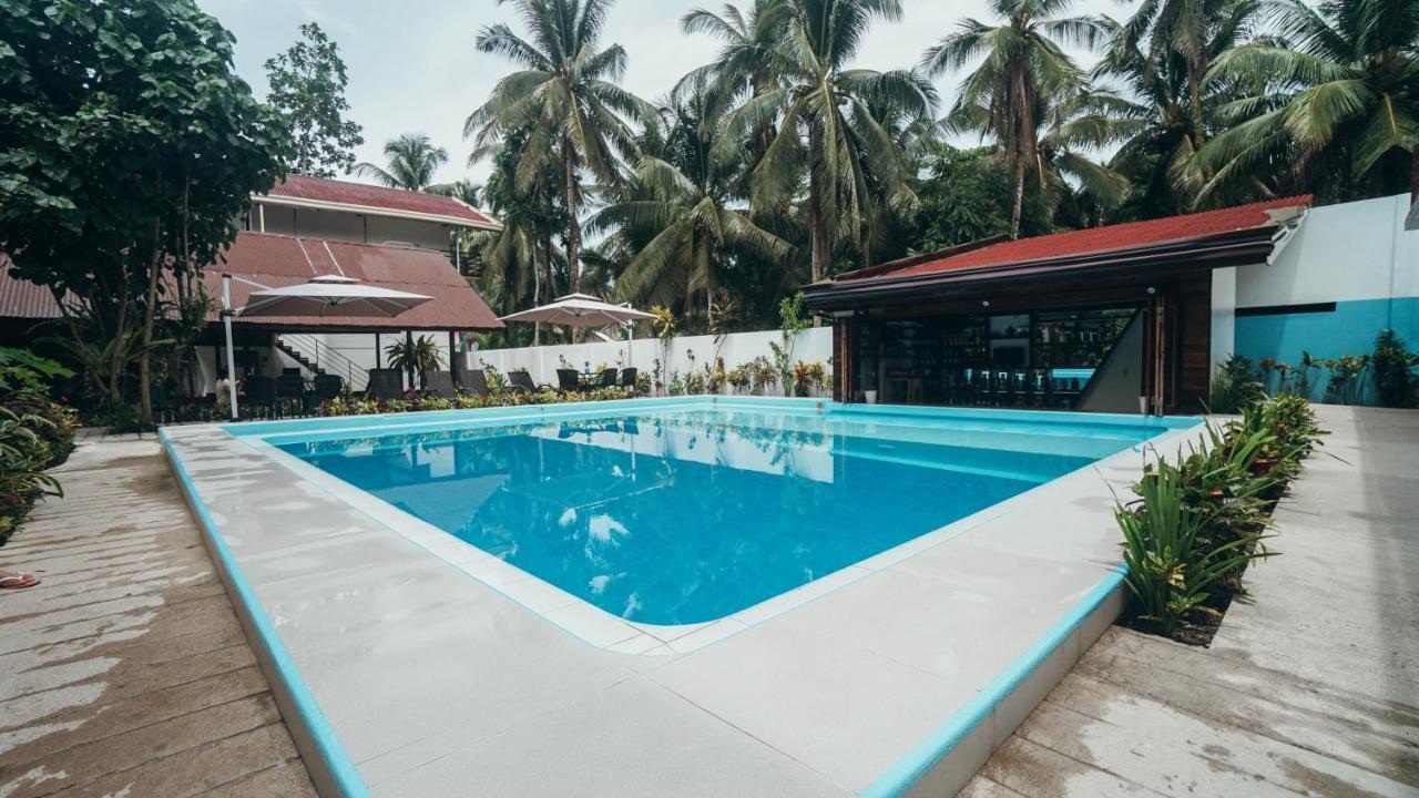 Point 303 Resort General Luna  Exterior foto